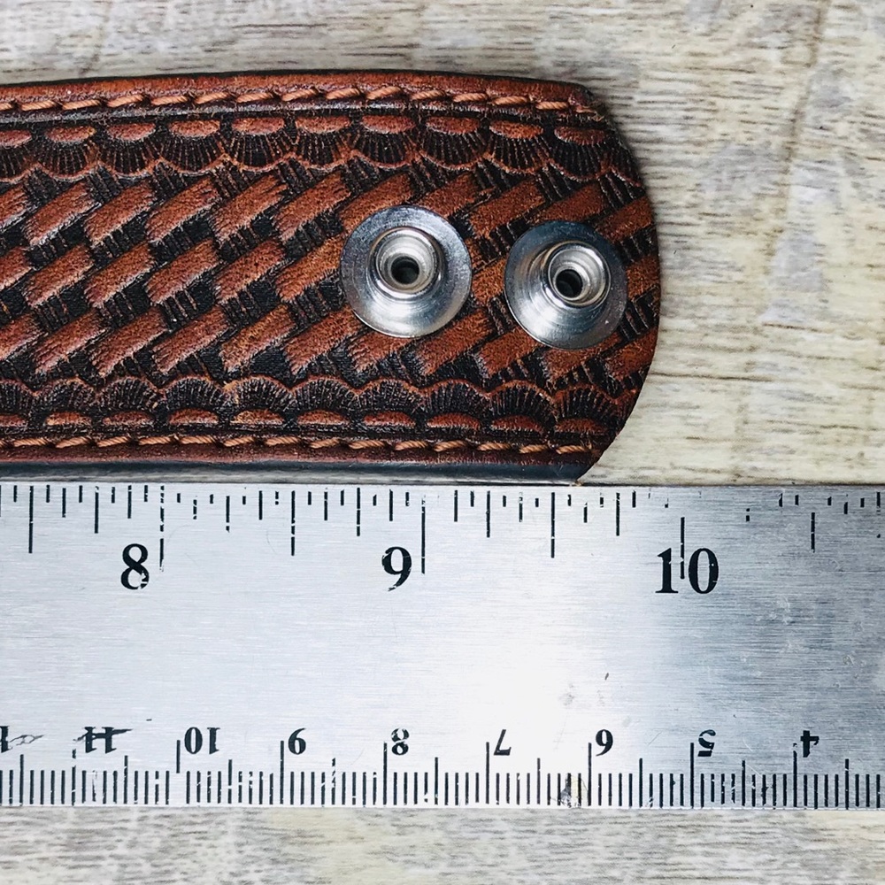 Sold-HP✨ Basket weave brown upcycle cuff - Picture 3 of 3